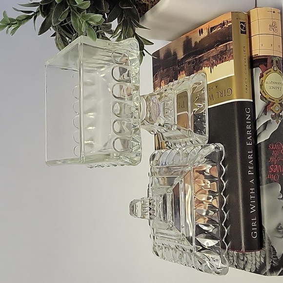 Vintage Smith Glass "wedding box" covered candy dish - Picture 4 of 6